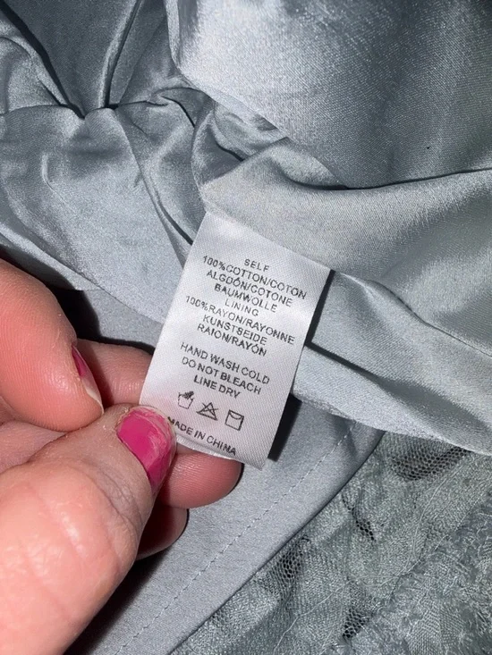 Anthropologie Sunday in Brooklyn Blue Smocked Textured Peplum Tank Size M NWT - Picture 8 of 8